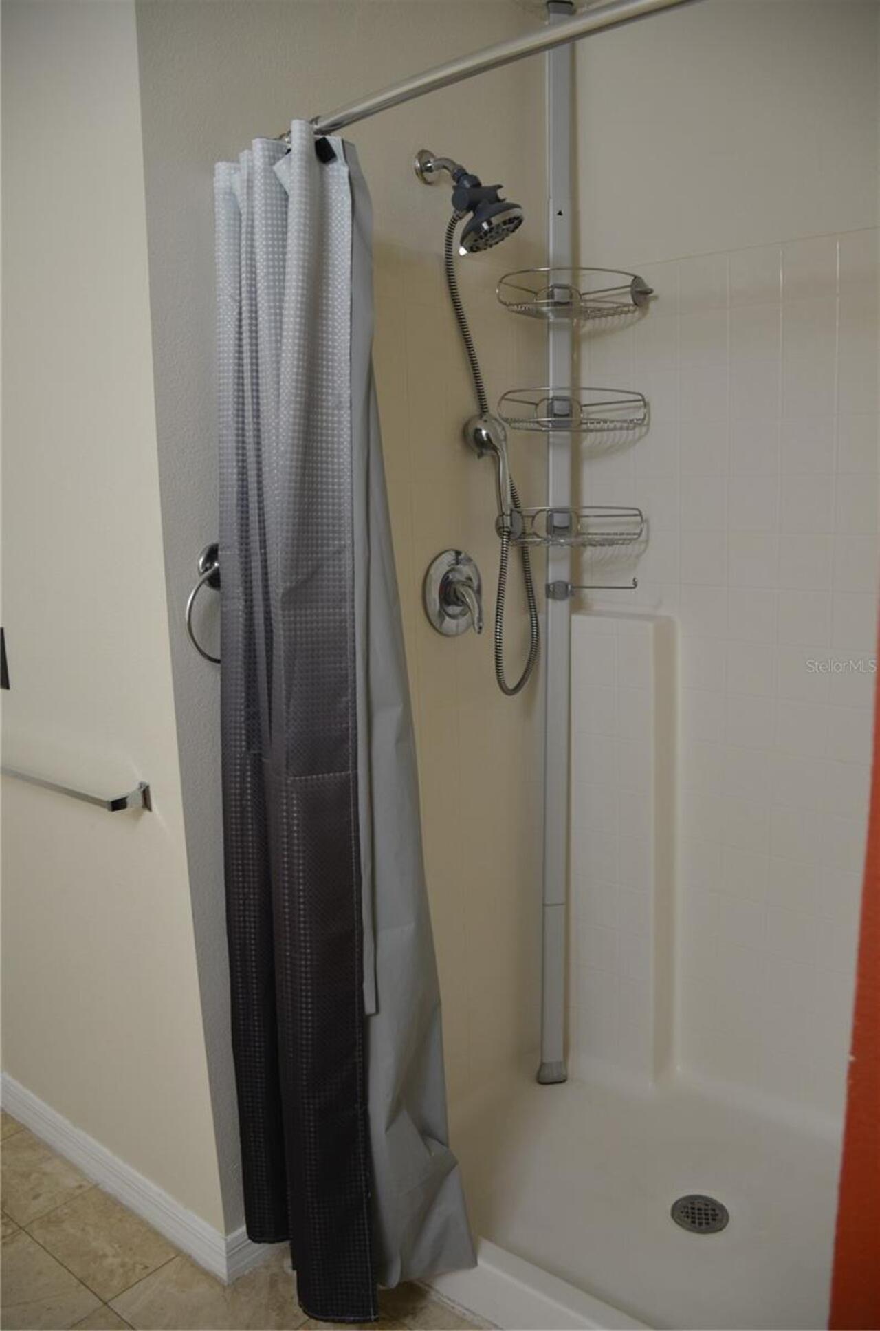 Listing Photo 12
