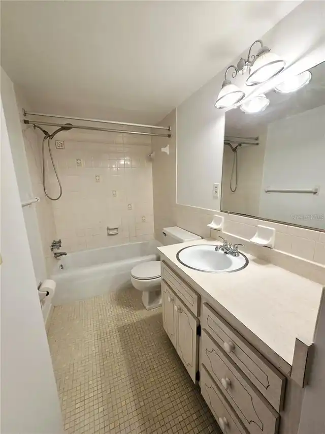 Listing Photo 15
