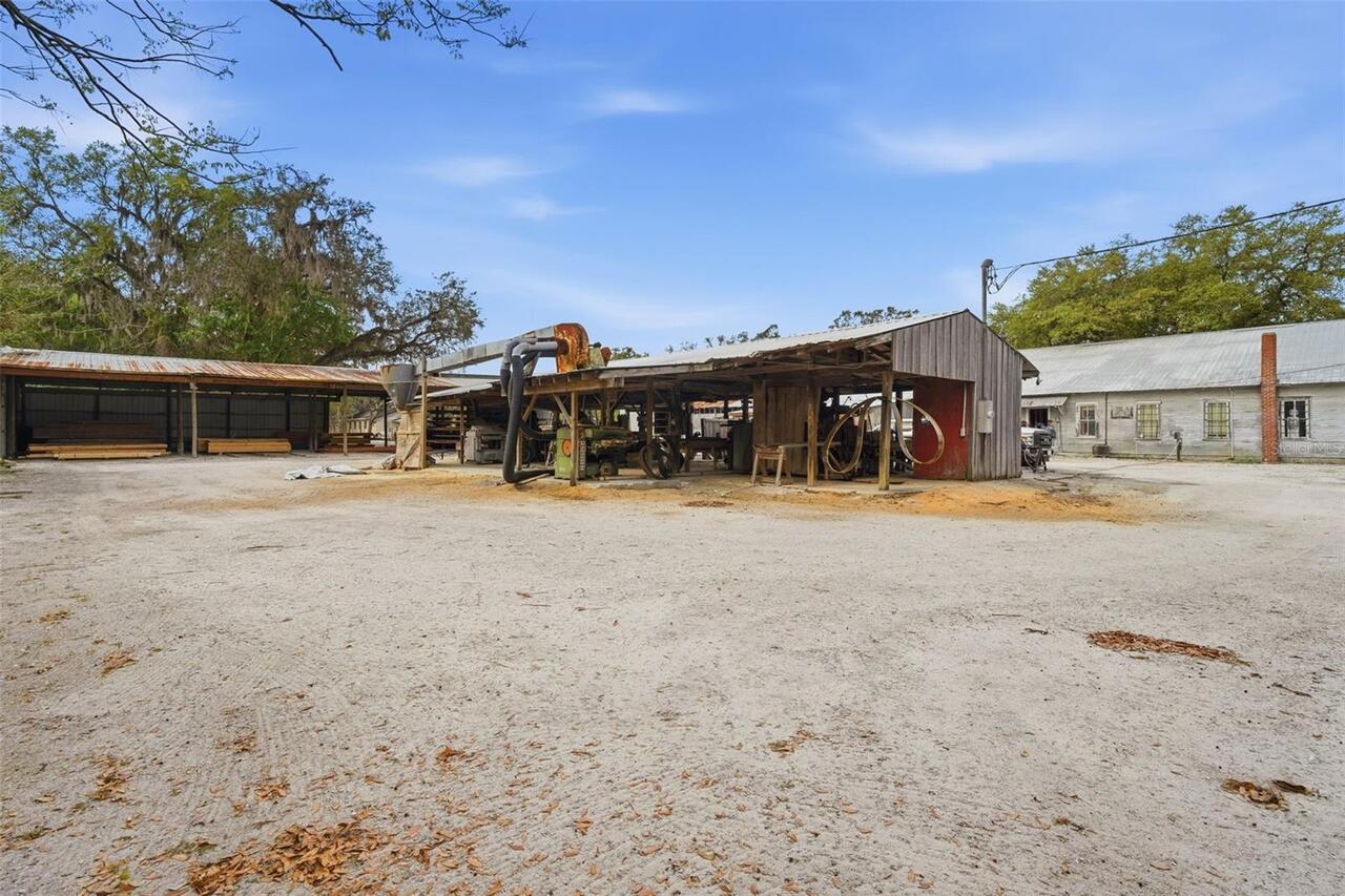 Listing Photo 12