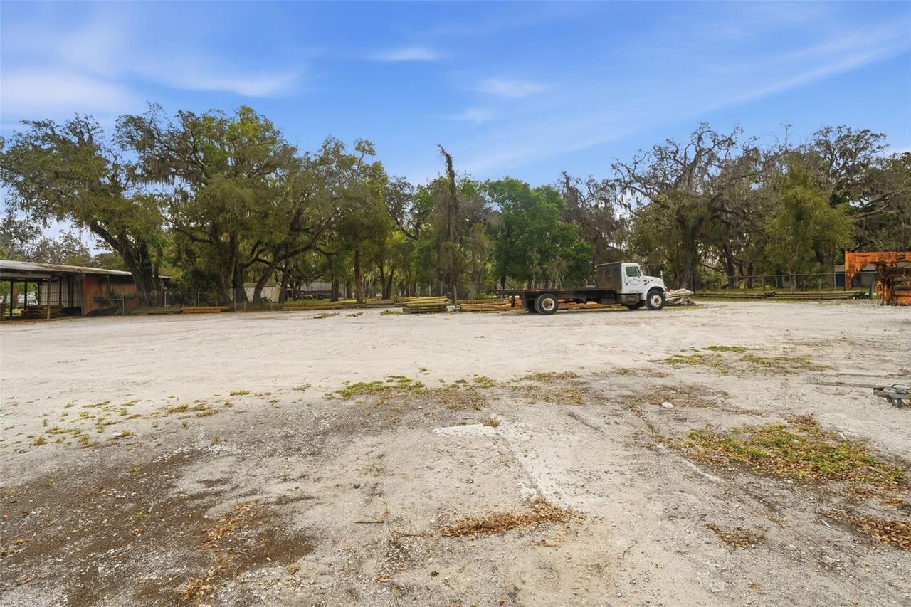 Listing Photo 16