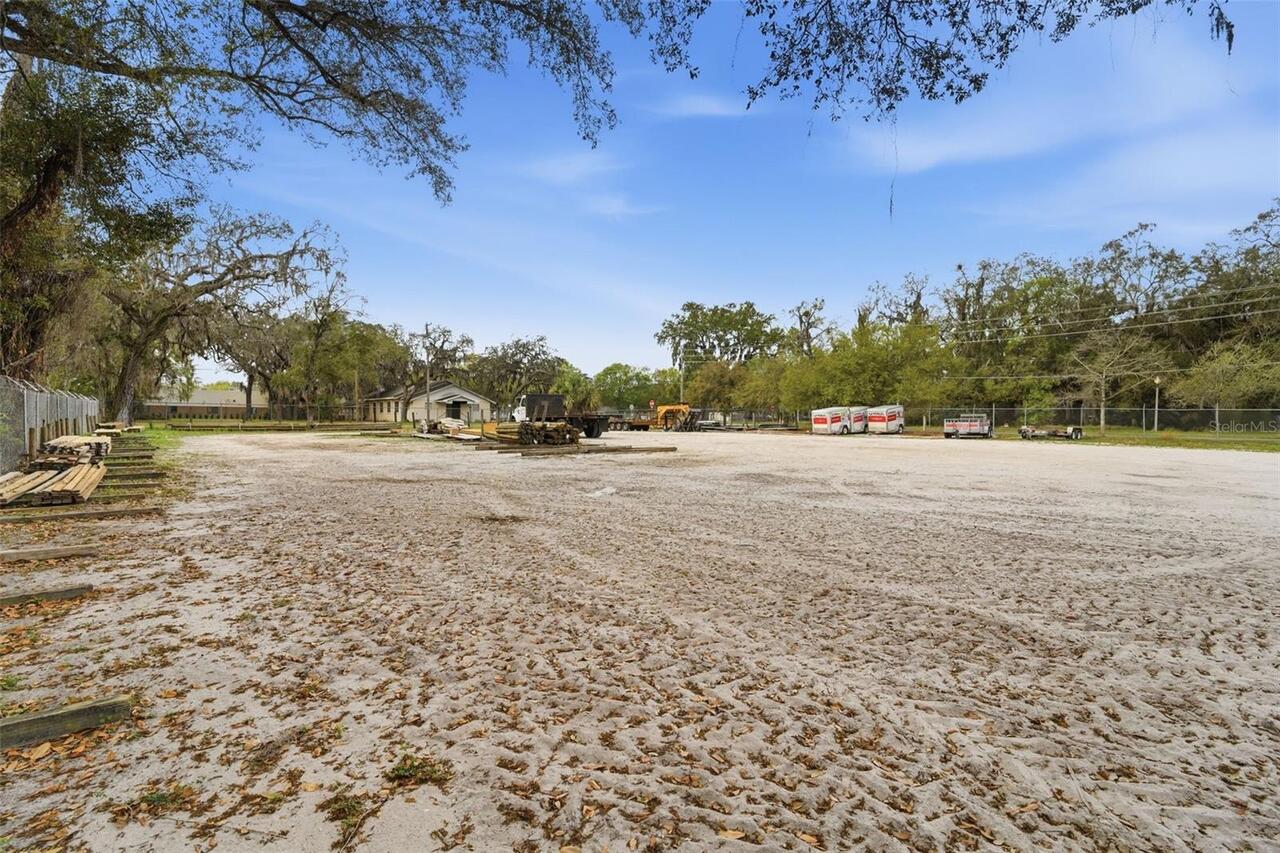 Listing Photo 17