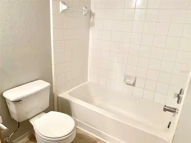 Listing Photo 9