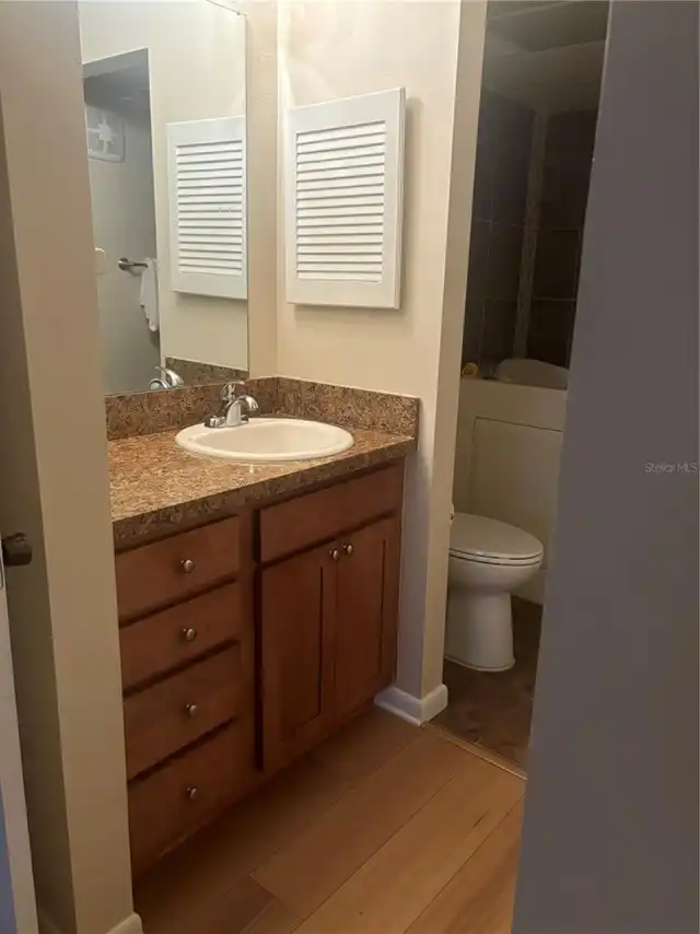 Listing Photo 10
