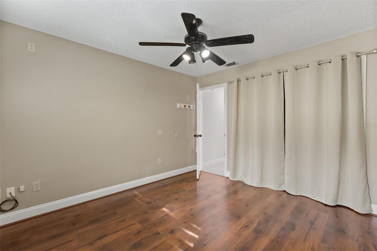 Listing Photo 32