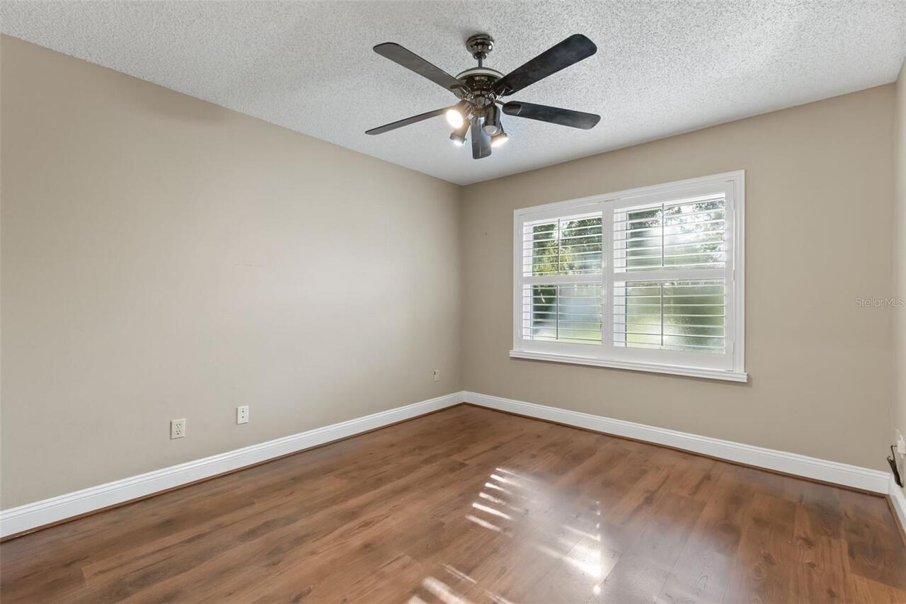 Listing Photo 33