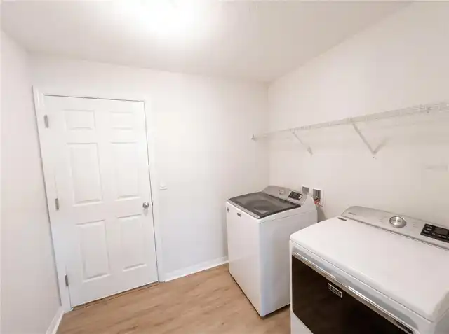 Listing Photo 17