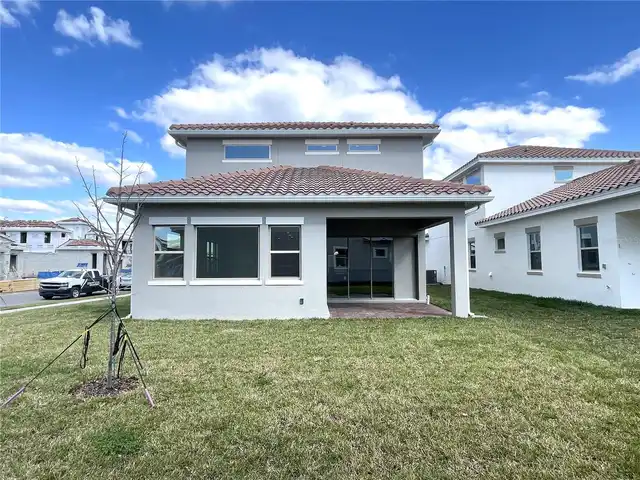 Listing Photo 8