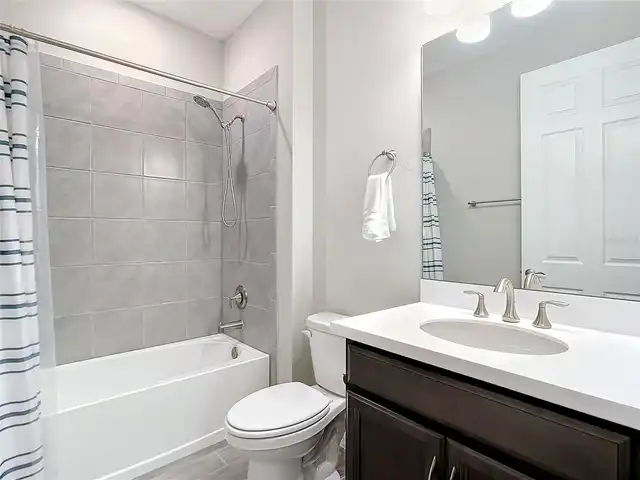 Listing Photo 25
