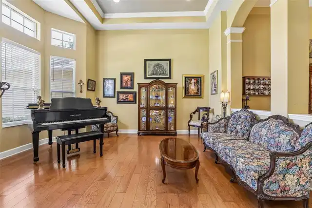 Listing Photo 4