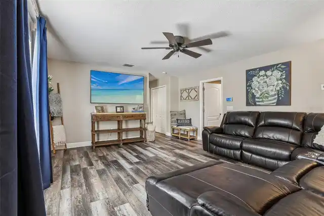 Listing Photo 25