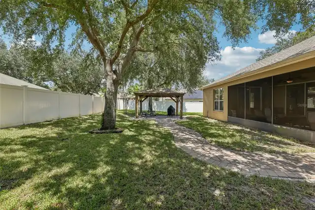 Listing Photo 32