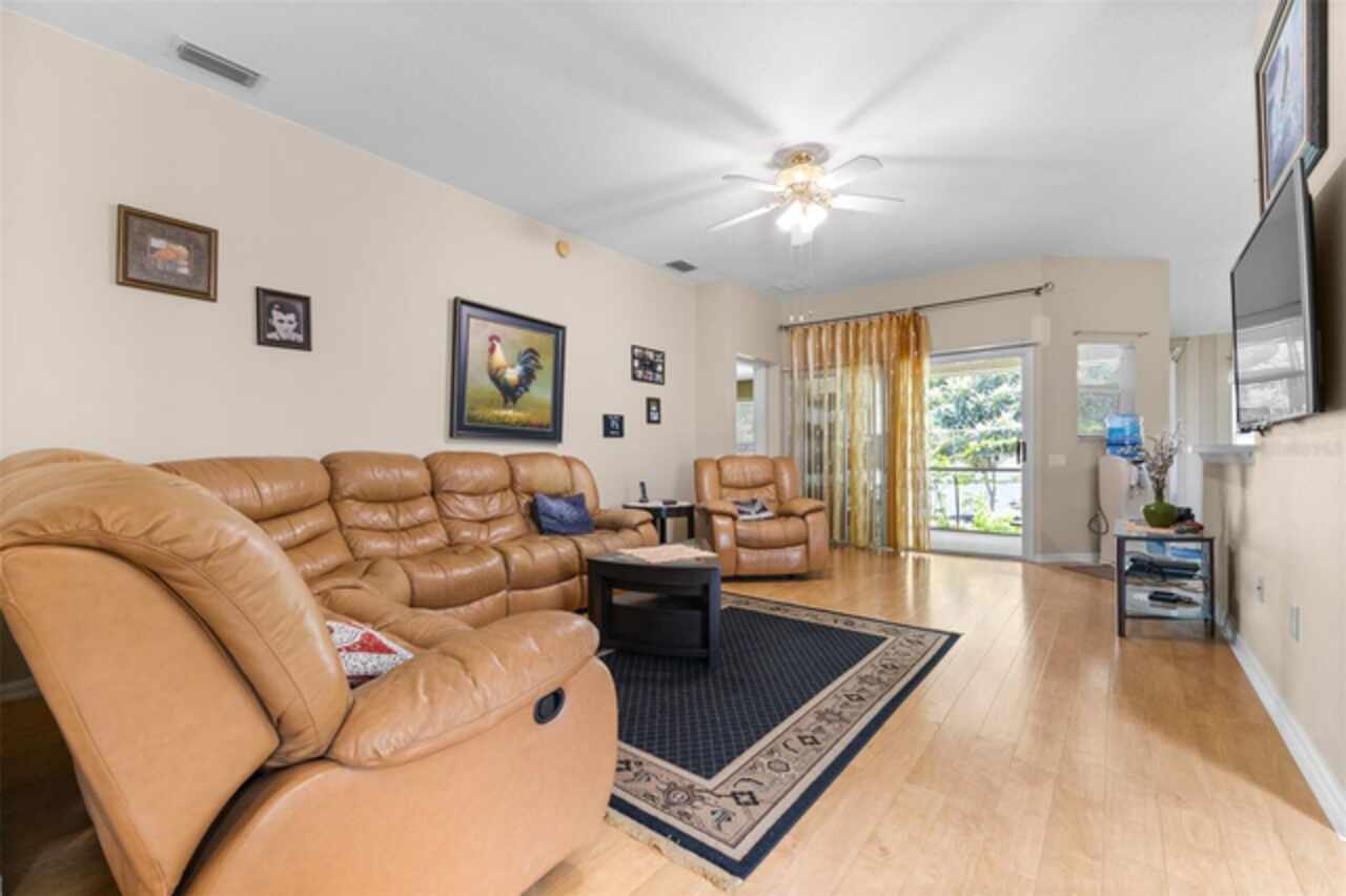 Listing Photo 7