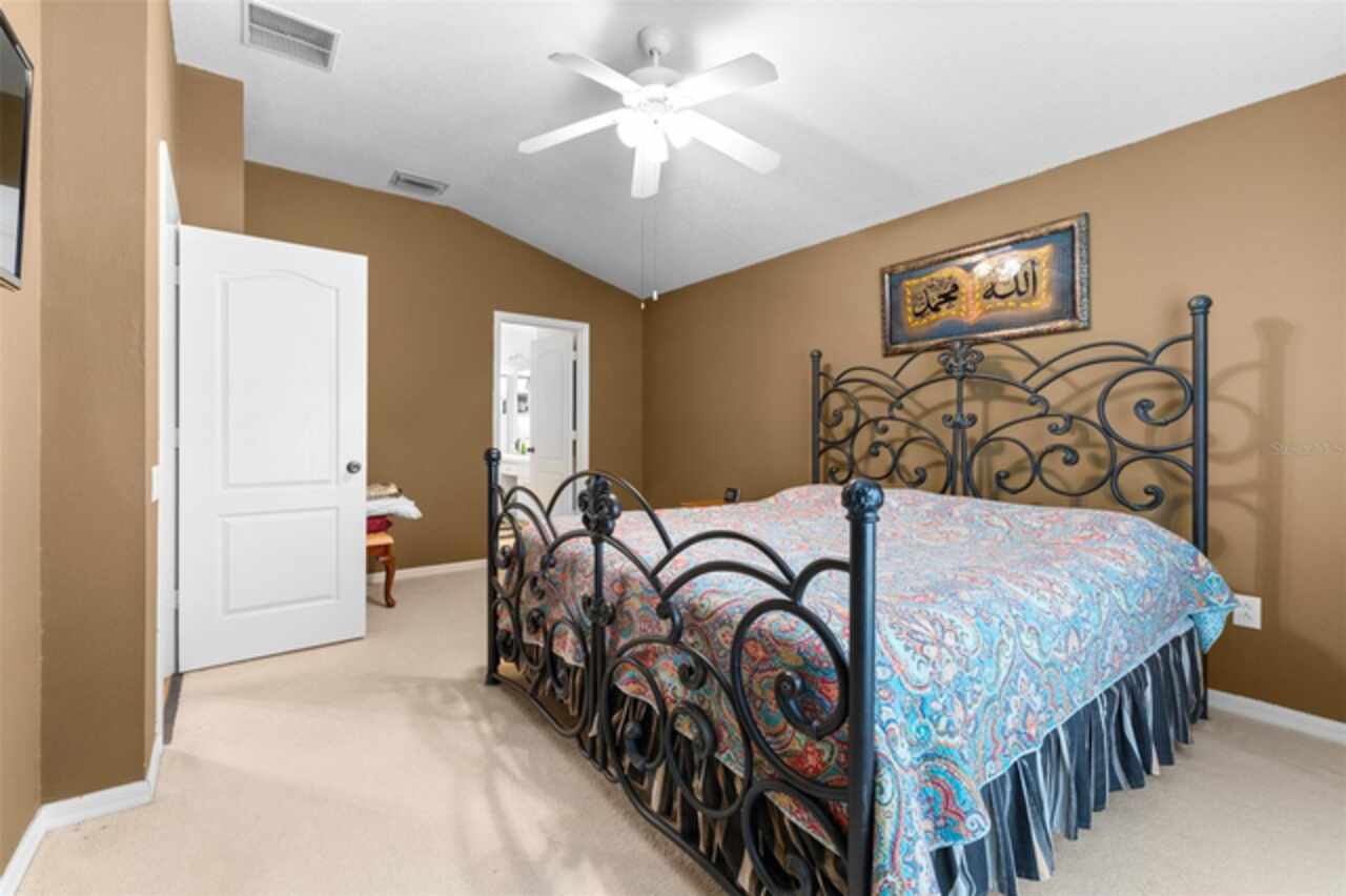 Listing Photo 16
