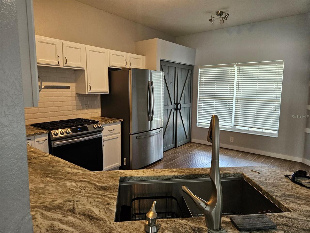 Listing Photo 10