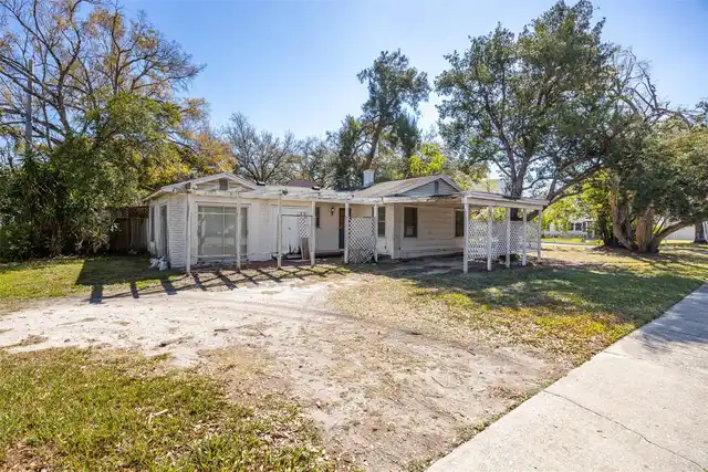 Listing Photo 6