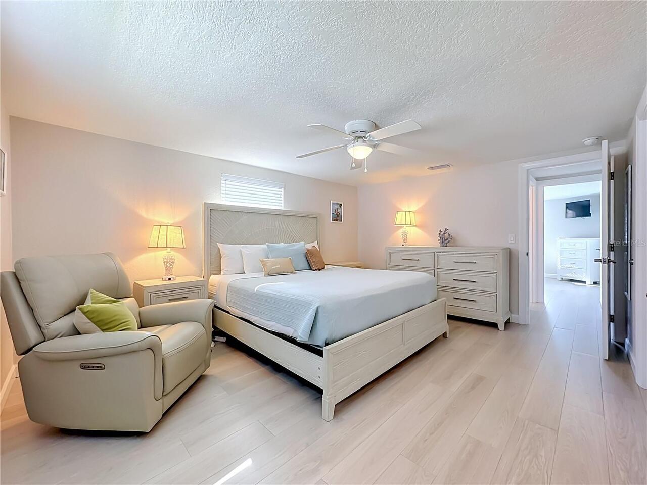 Listing Photo 42
