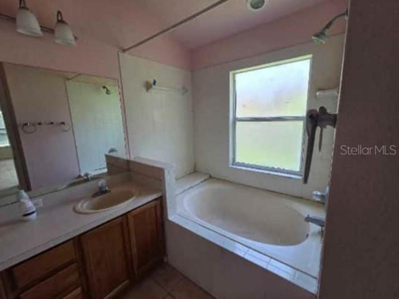 Listing Photo 10