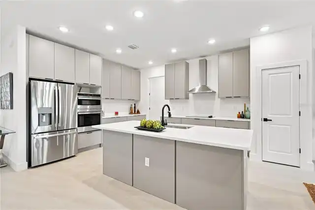 Listing Photo 18