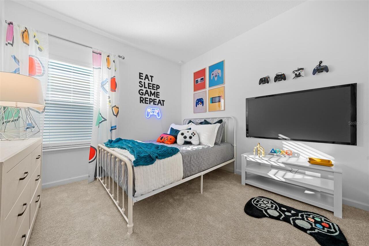 Listing Photo 9