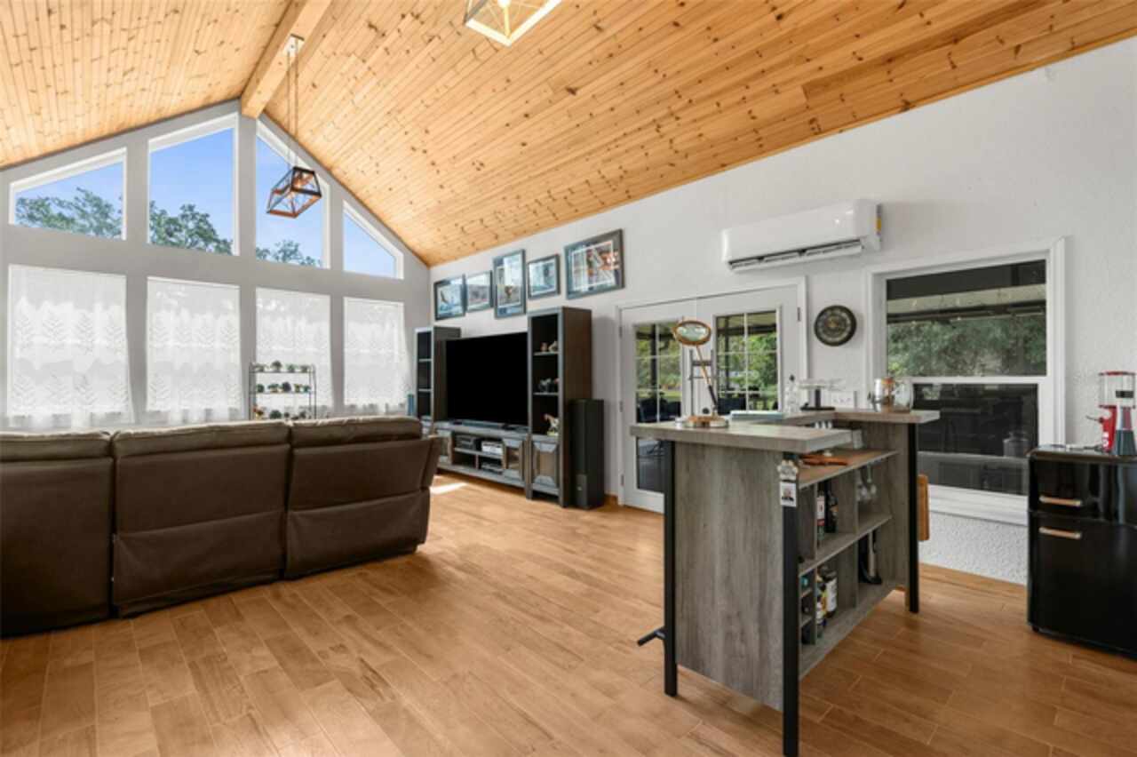 Listing Photo 23