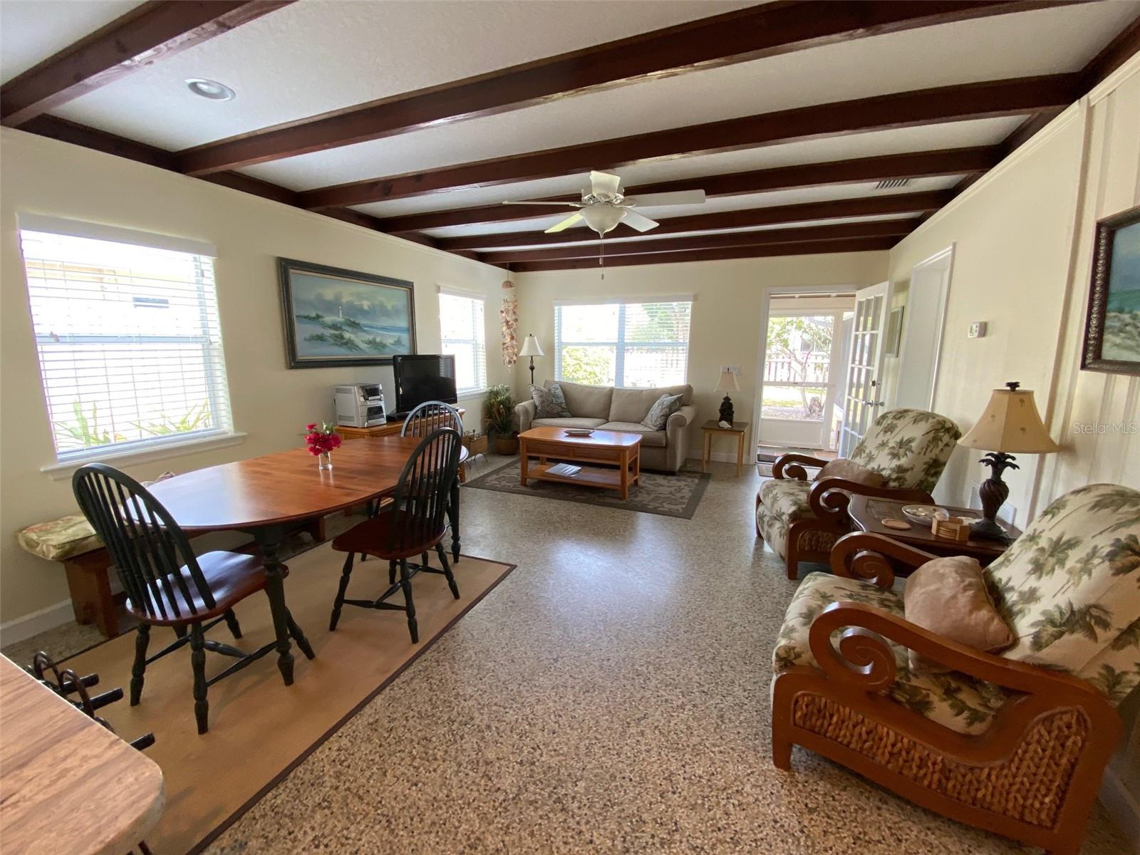 Listing Photo 11