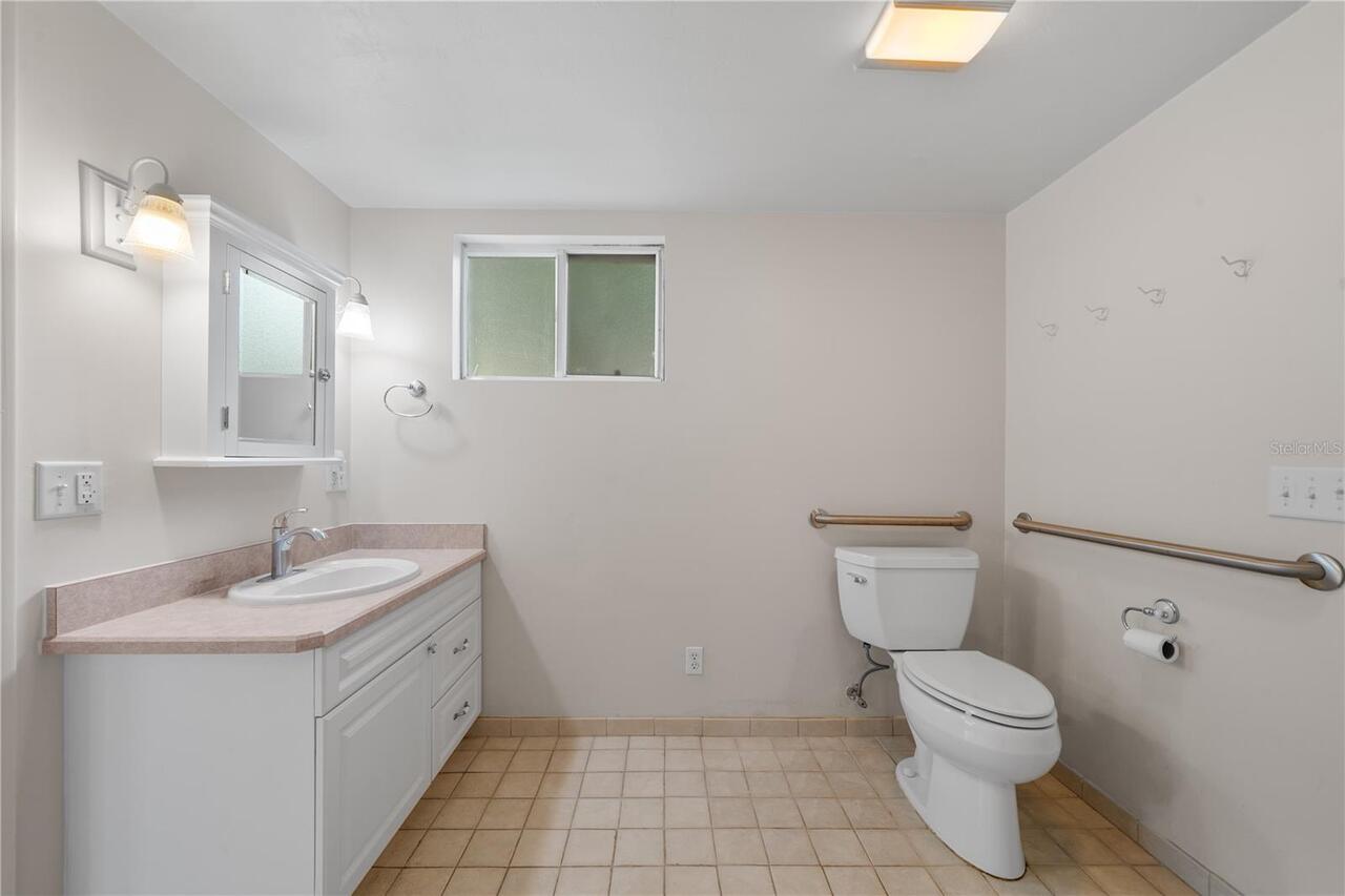 Listing Photo 43