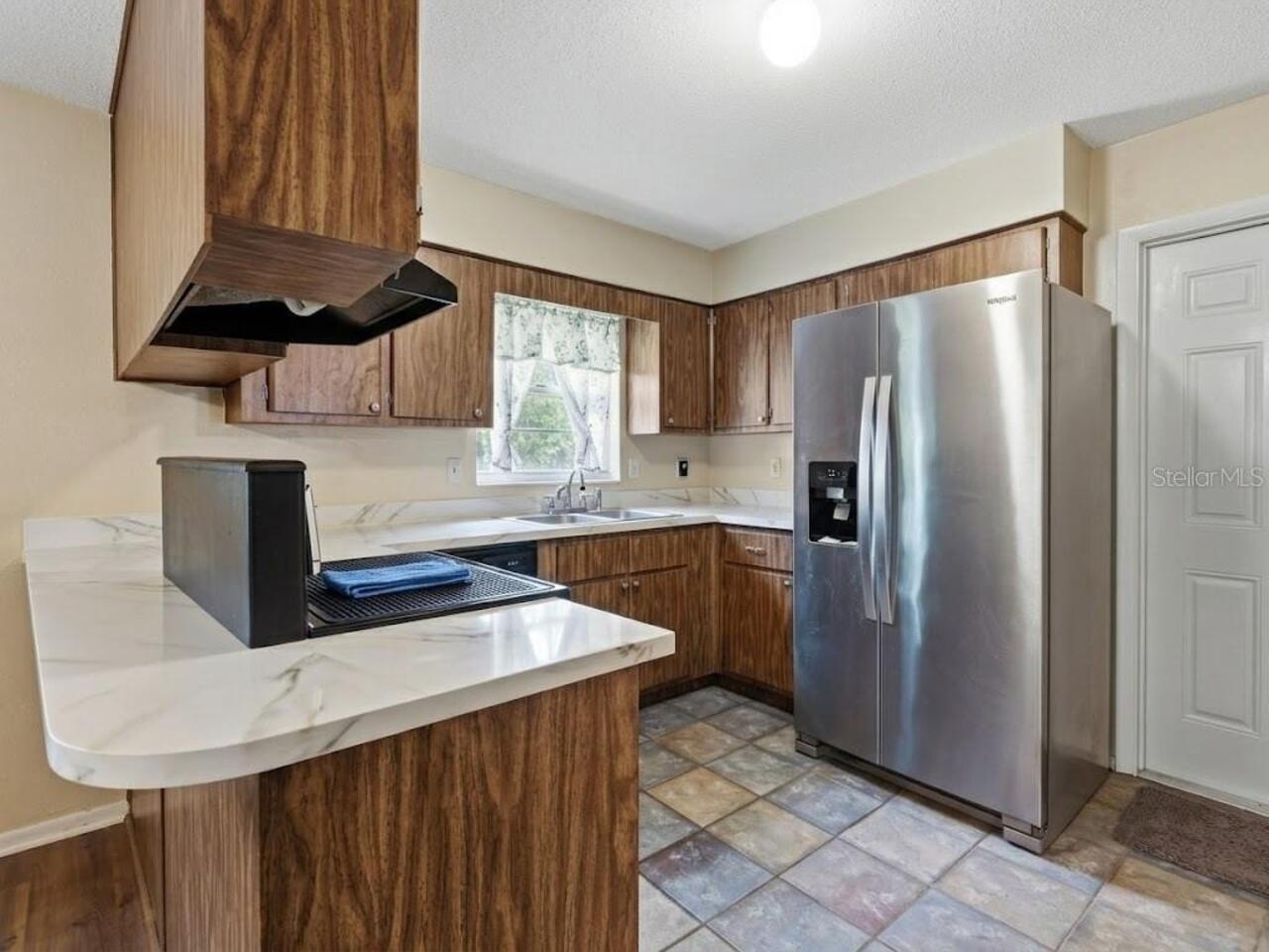 Listing Photo 7