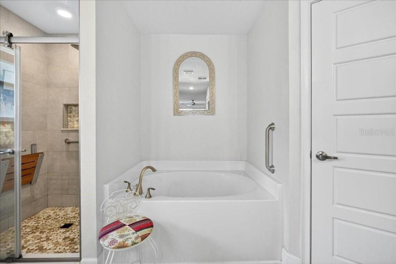 Listing Photo 37