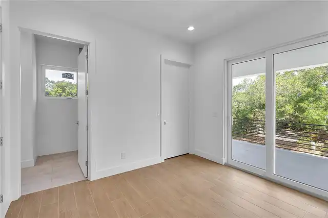 Listing Photo 18