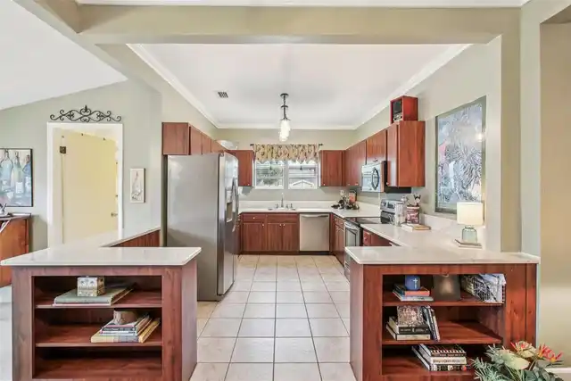 Listing Photo 15