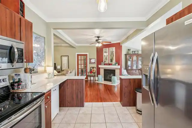 Listing Photo 18