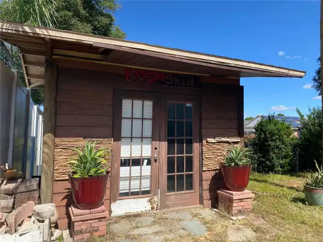 Listing Photo 12