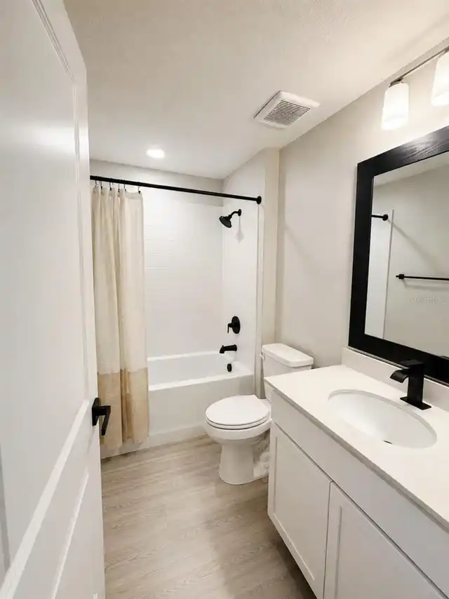 Listing Photo 7