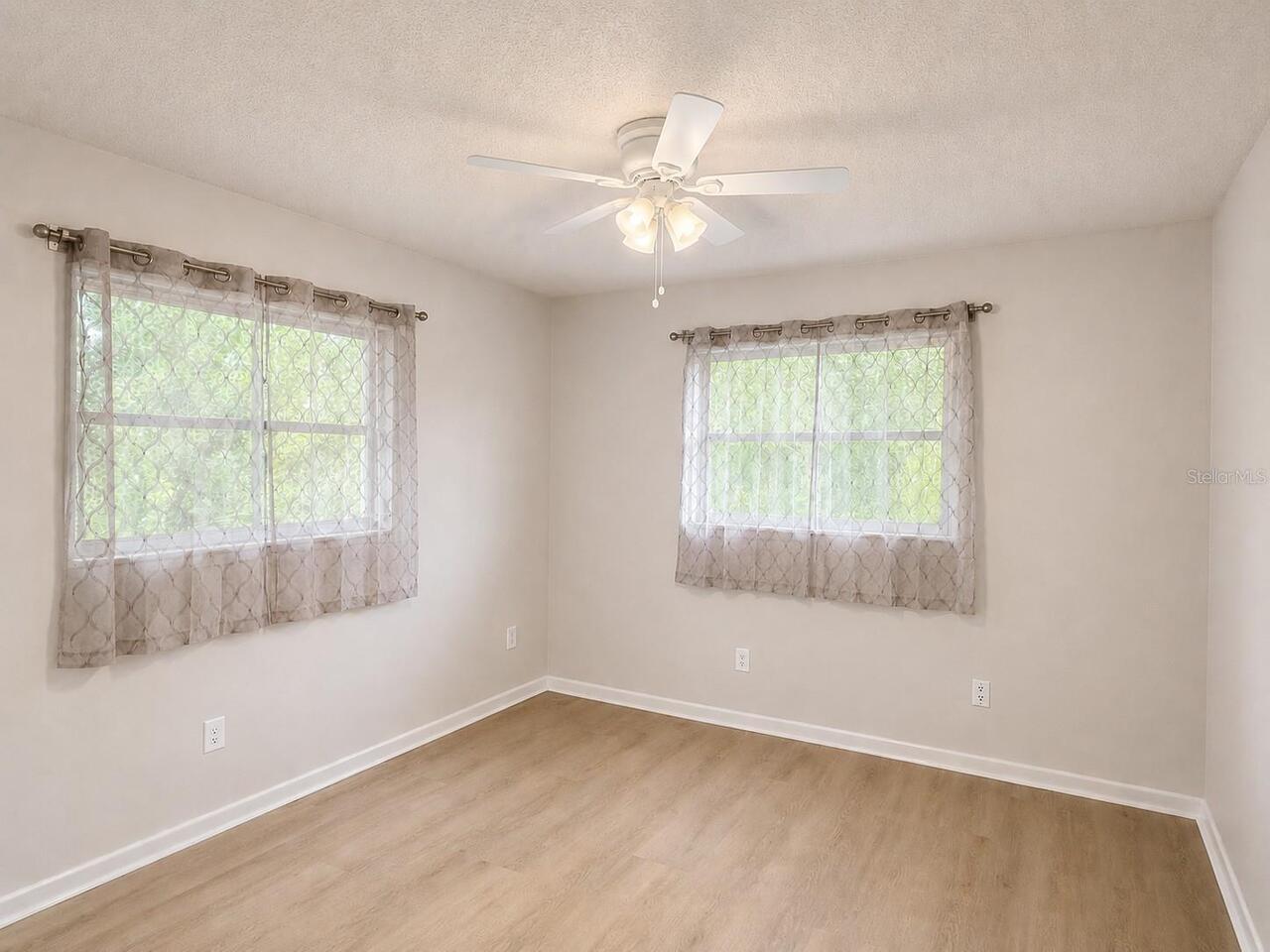 Listing Photo 24