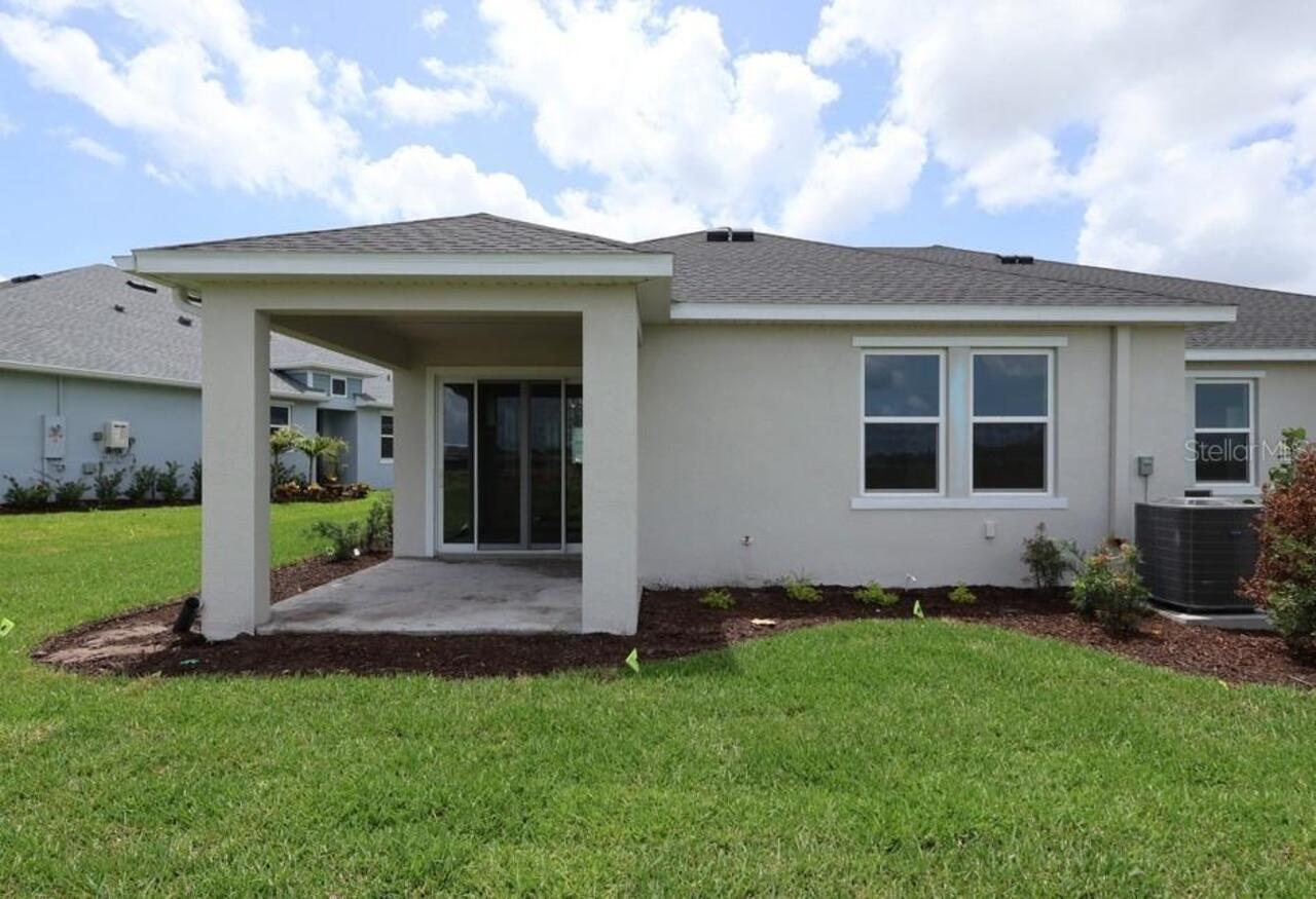 Listing Photo 11