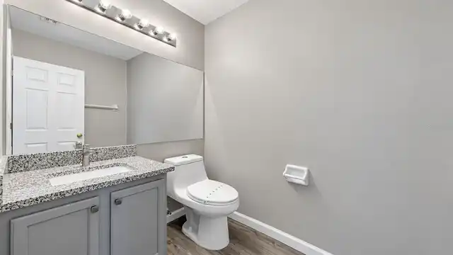Listing Photo 11