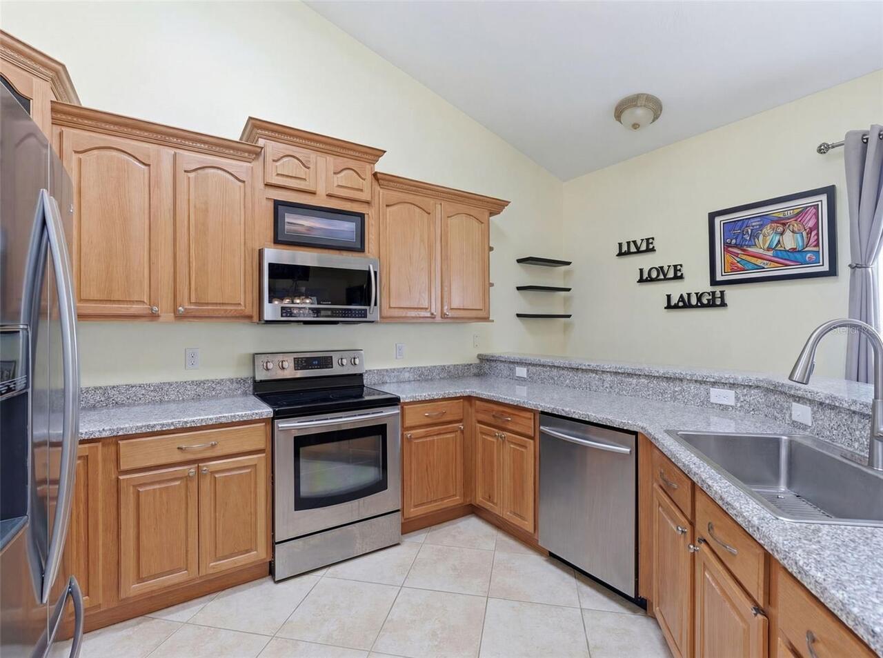 Listing Photo 7