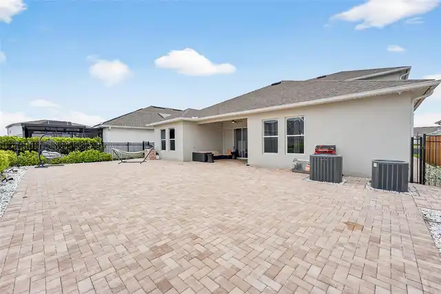 Listing Photo 15
