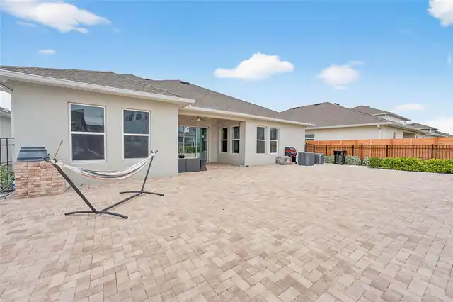 Listing Photo 16