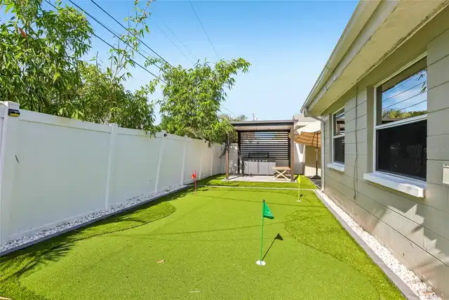Listing Photo 22