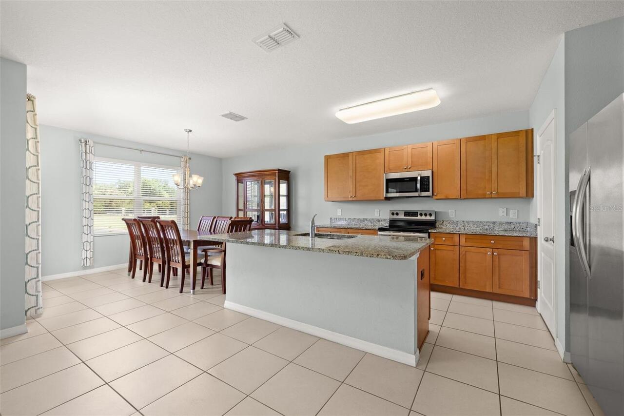 Listing Photo 12