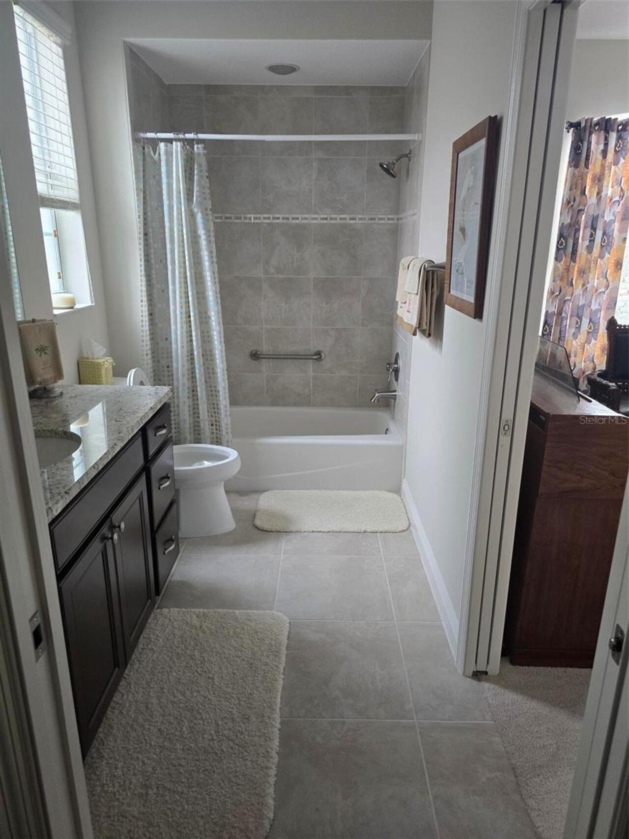 Listing Photo 11