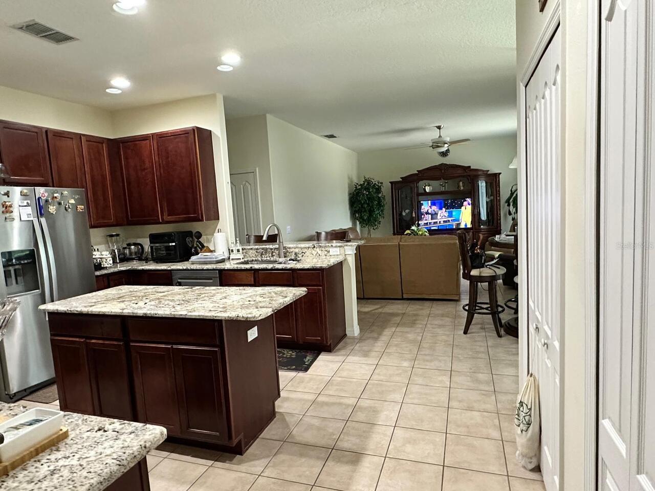 Listing Photo 8