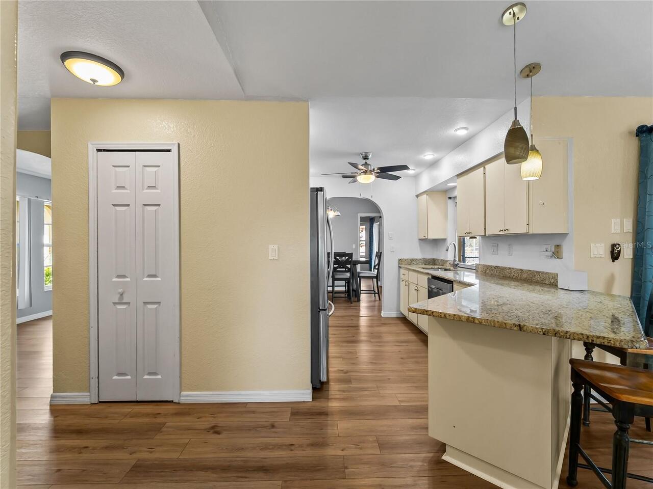 Listing Photo 17