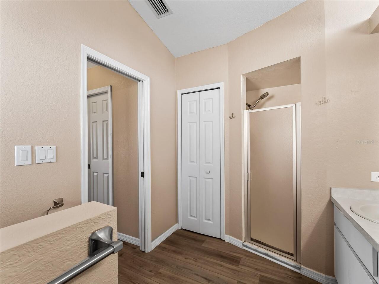 Listing Photo 34
