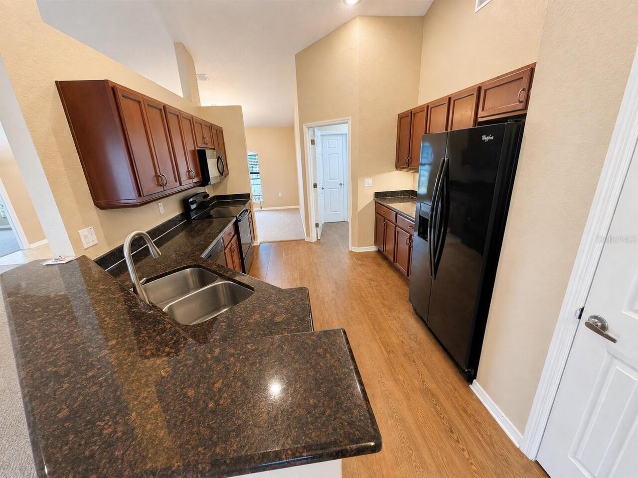 Listing Photo 17