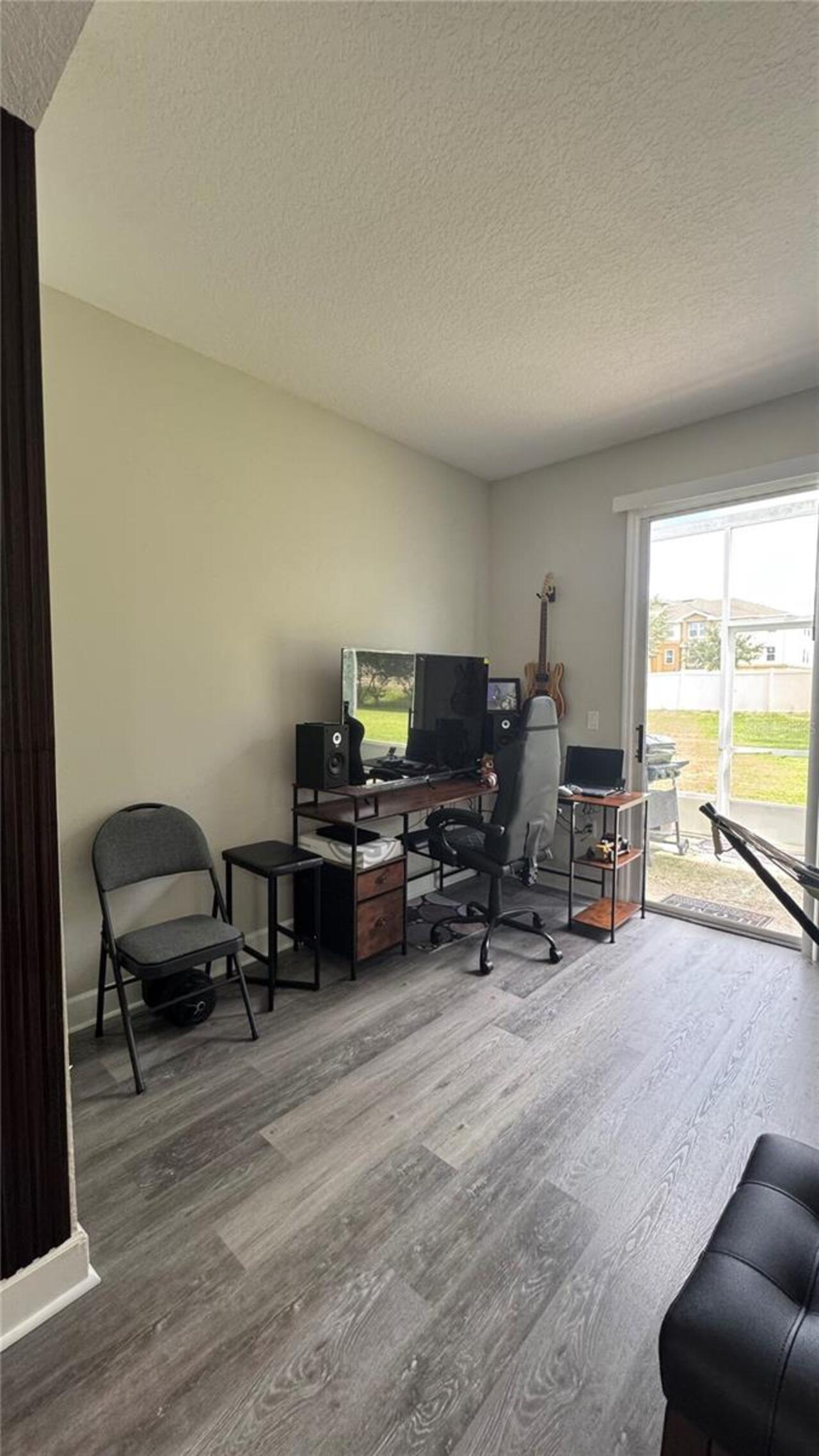 Listing Photo 14