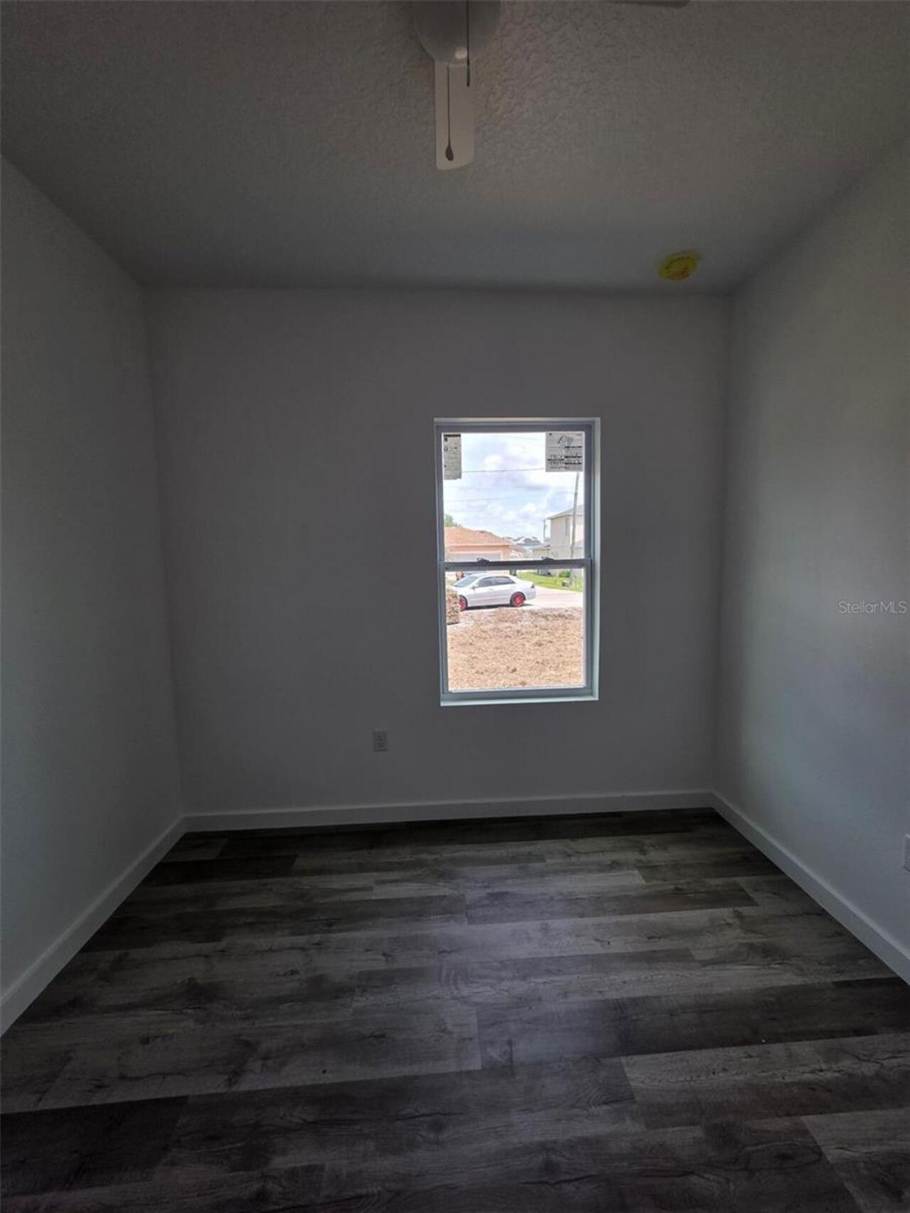 Listing Photo 14