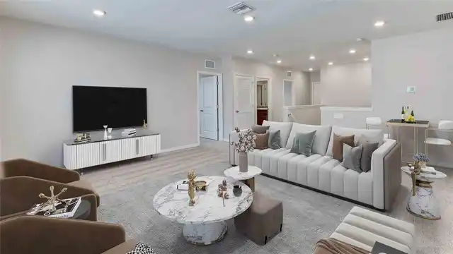 Listing Photo 15