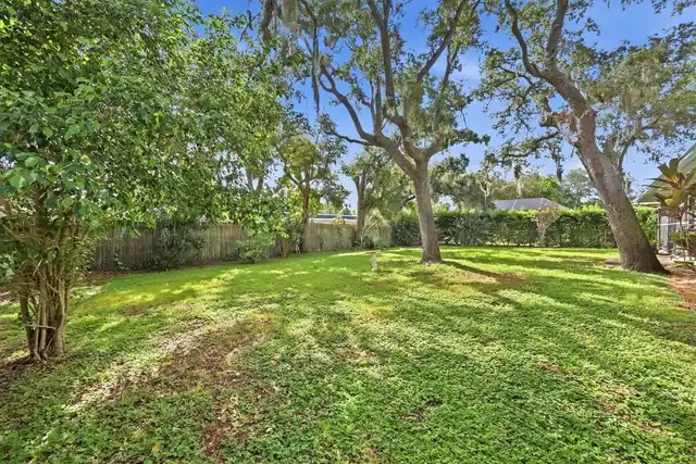 Listing Photo 21